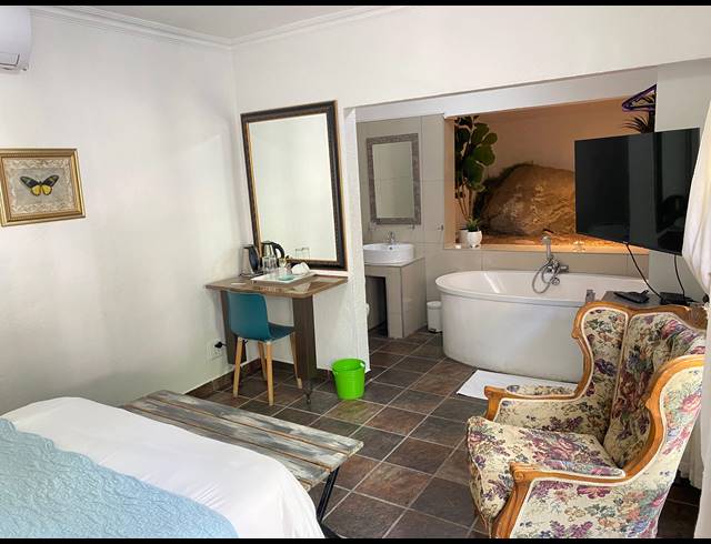 3M² BED & BREAKFAST FOR SALE IN SONHEUWEL EXT 1
